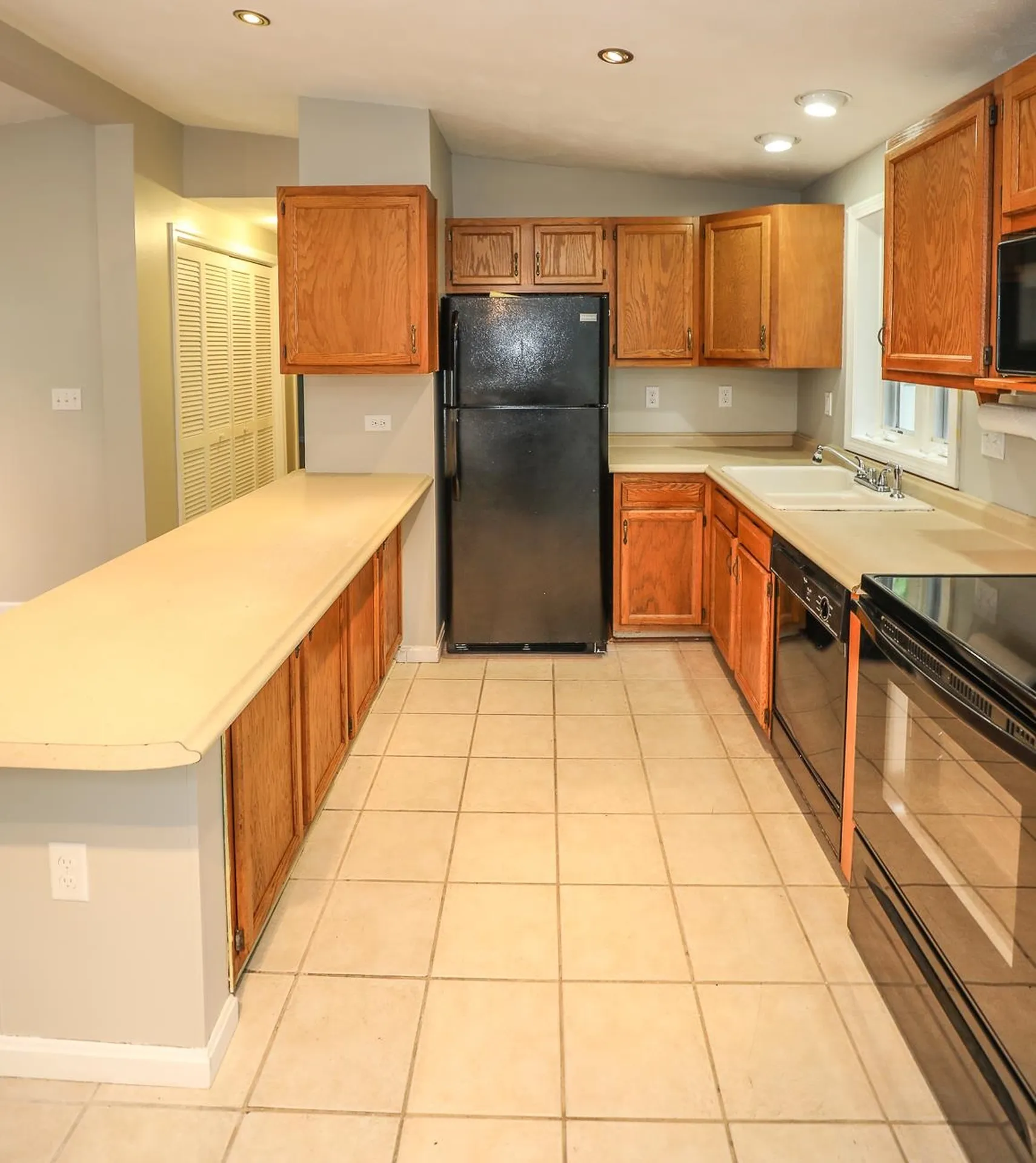 10 Delaware Road Nashua NH 03062