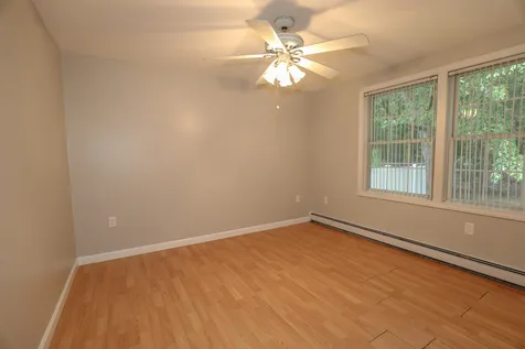 10 Delaware Road Nashua NH 03062