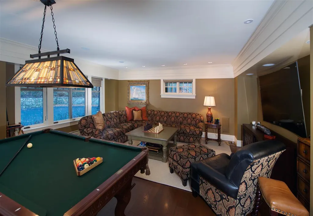 440 Edgewater Drive Gilford NH 03249