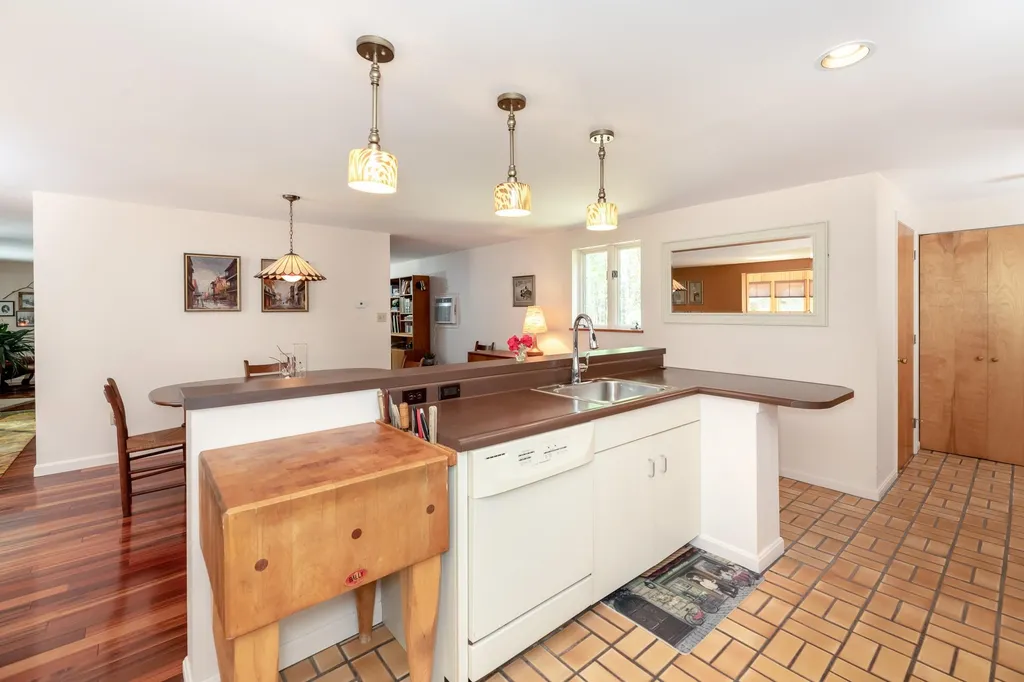 20 Beech Hill Road Meredith NH 03253