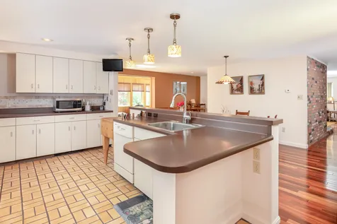 20 Beech Hill Road Meredith NH 03253