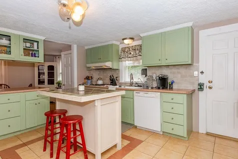 14 Niles Street Dover NH 03820
