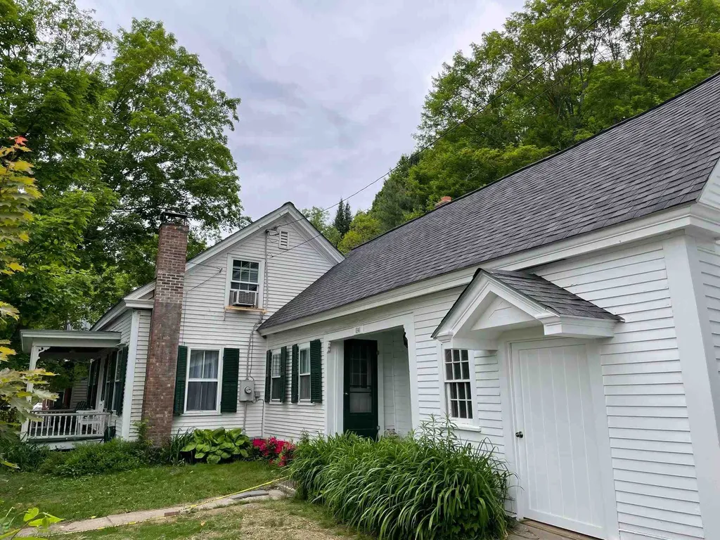 318 South Pleasant Street Bradford VT 05033