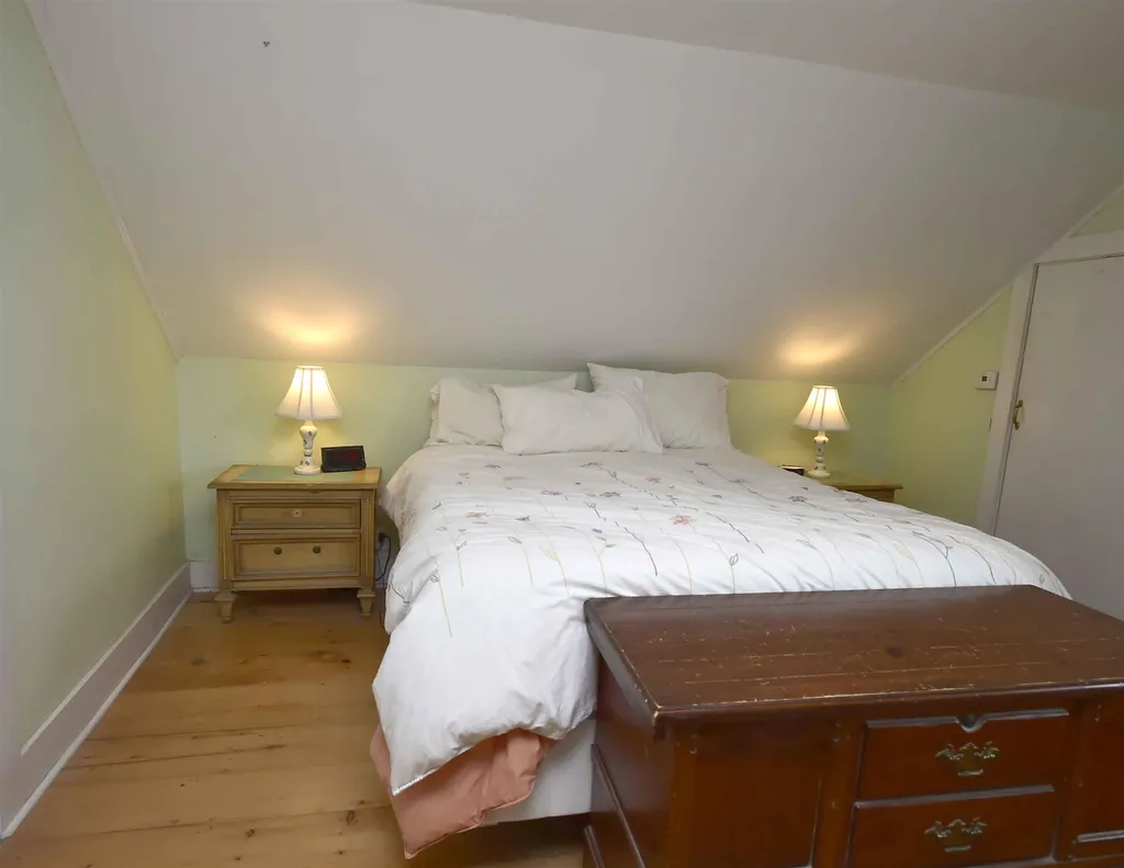 318 South Pleasant Street Bradford VT 05033