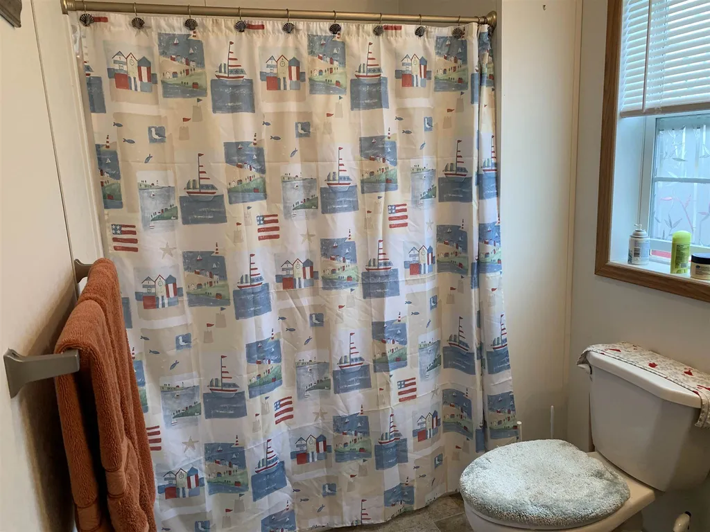 42 Holly Park Lane Rochester NH 03867