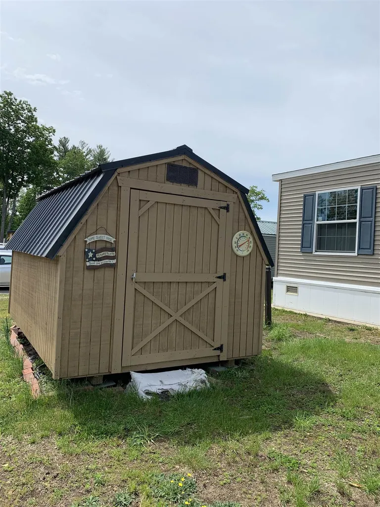 42 Holly Park Lane Rochester NH 03867