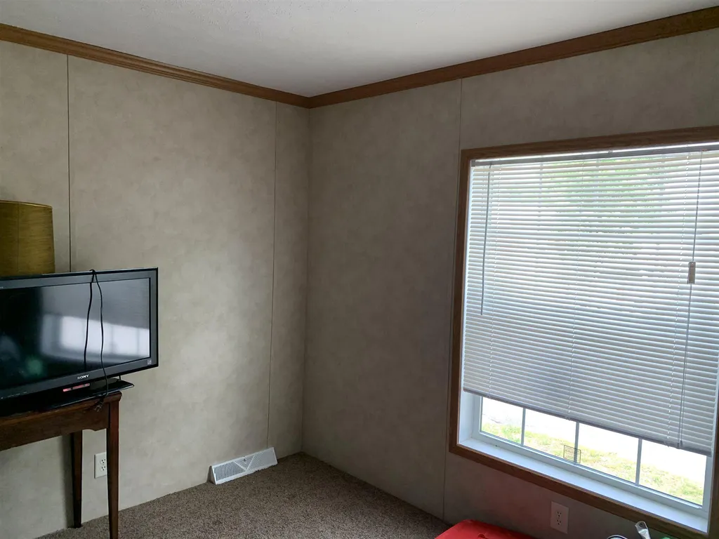42 Holly Park Lane Rochester NH 03867