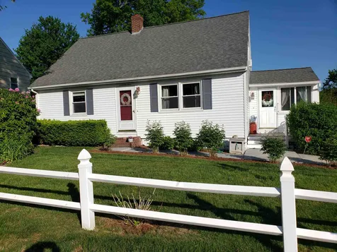 3 Lancaster Drive Nashua NH 03062