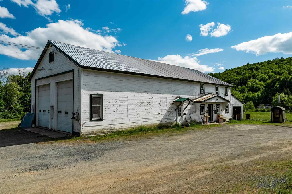 4957 Route 113 Thetford VT 05075