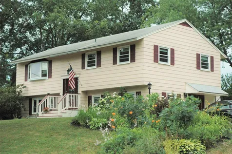 11 Plain Road Hinsdale NH 03451