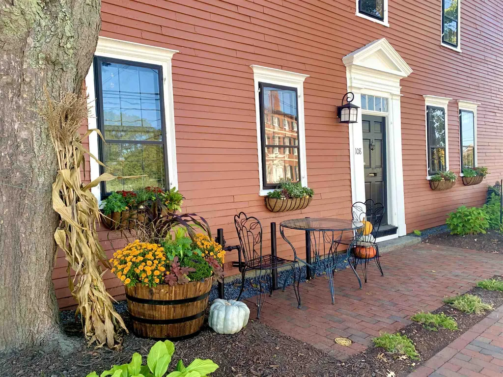 108 Pleasant Street Portsmouth NH 03801
