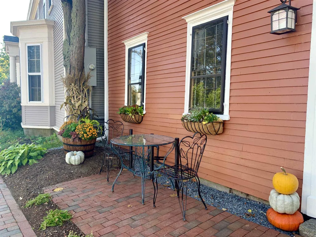 108 Pleasant Street Portsmouth NH 03801