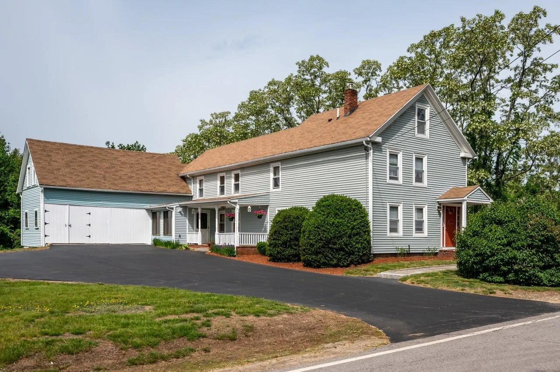 398 Bunker Hill Road Auburn NH 03032