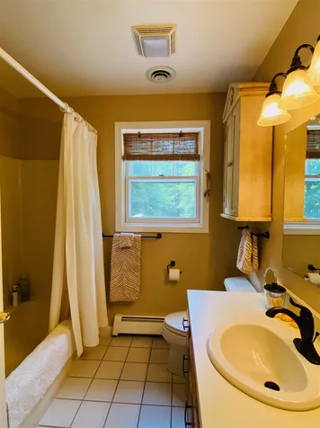 604 North Harbor Road Colchester VT 05446