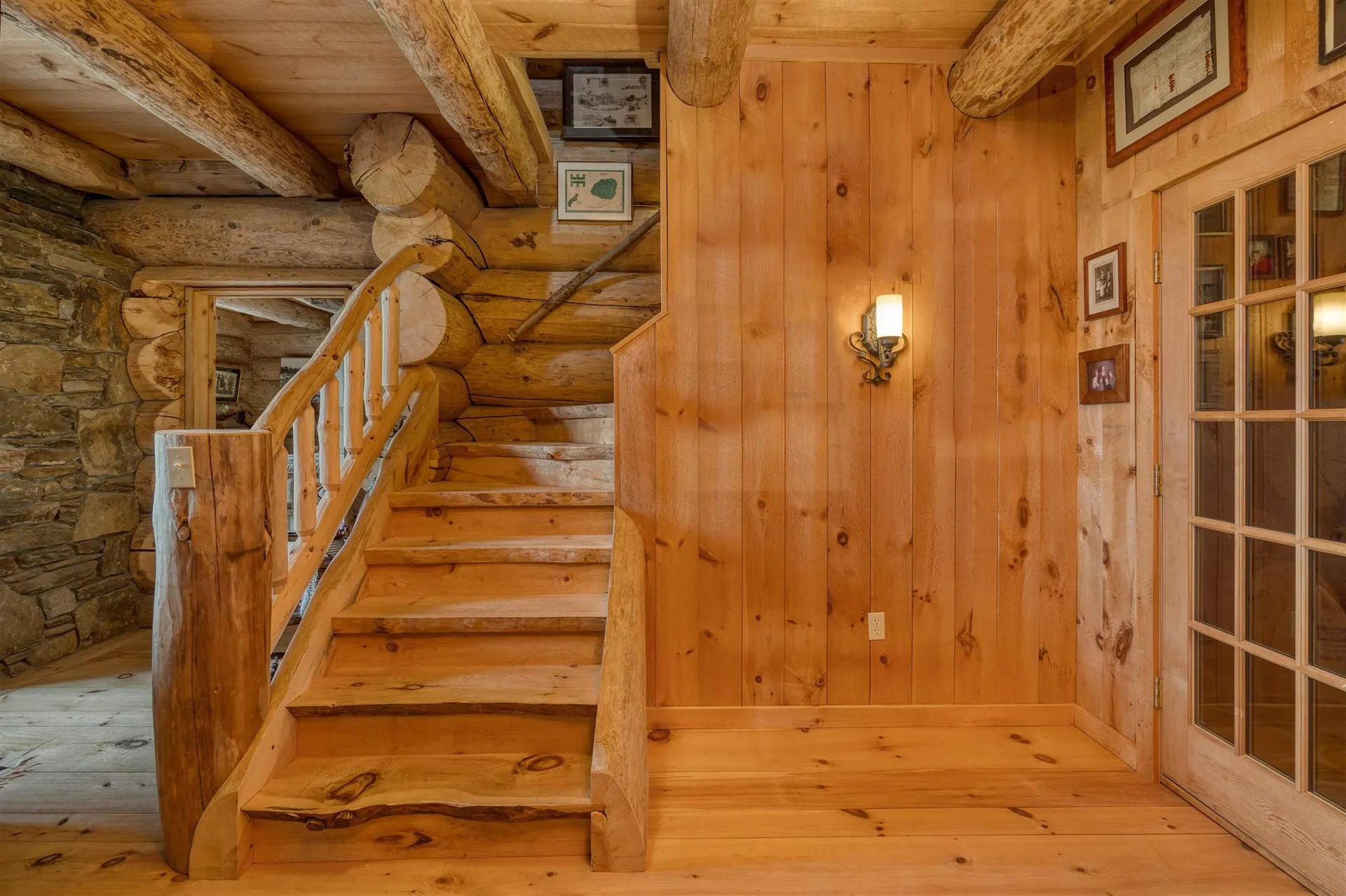 79 Cream Pot Road Hartland VT 05048