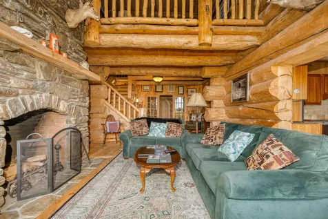 79 Cream Pot Road Hartland VT 05048