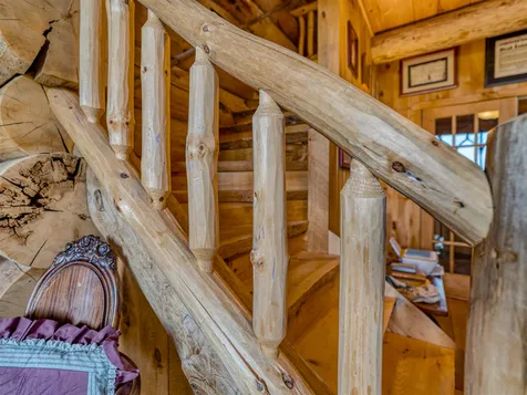 79 Cream Pot Road Hartland VT 05048