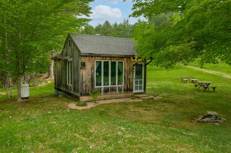 79 Cream Pot Road Hartland VT 05048