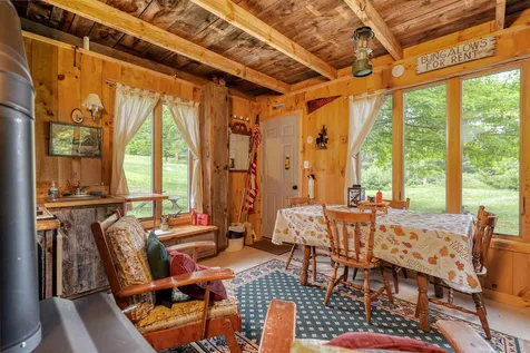 79 Cream Pot Road Hartland VT 05048