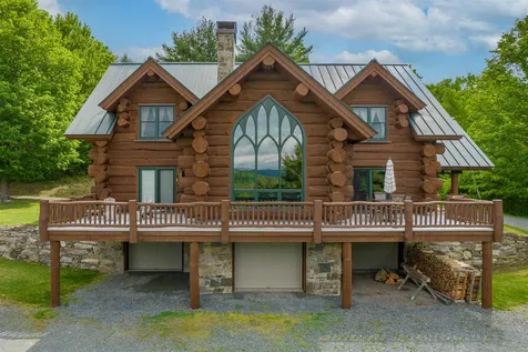 79 Cream Pot Road Hartland VT 05048