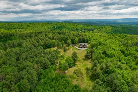 79 Cream Pot Road Hartland VT 05048