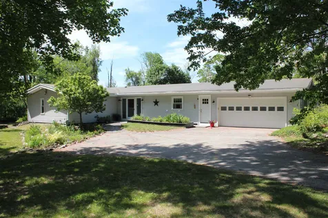 5 Golden Gate Drive Hooksett NH 03106