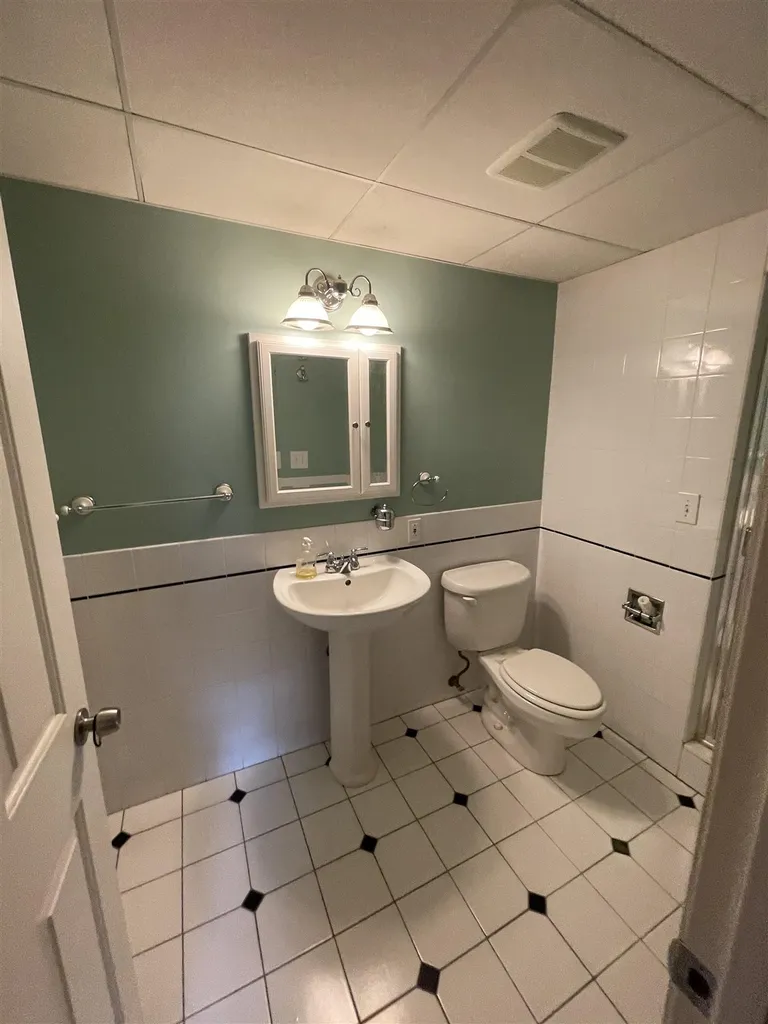 11 Country Acres Road Sandown NH 03873