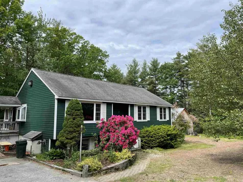11 Country Acres Road Sandown NH 03873