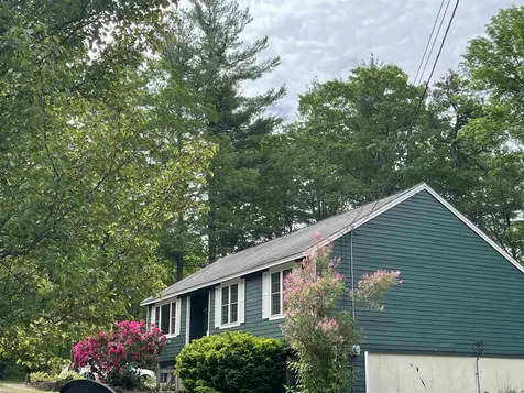 11 Country Acres Road Sandown NH 03873