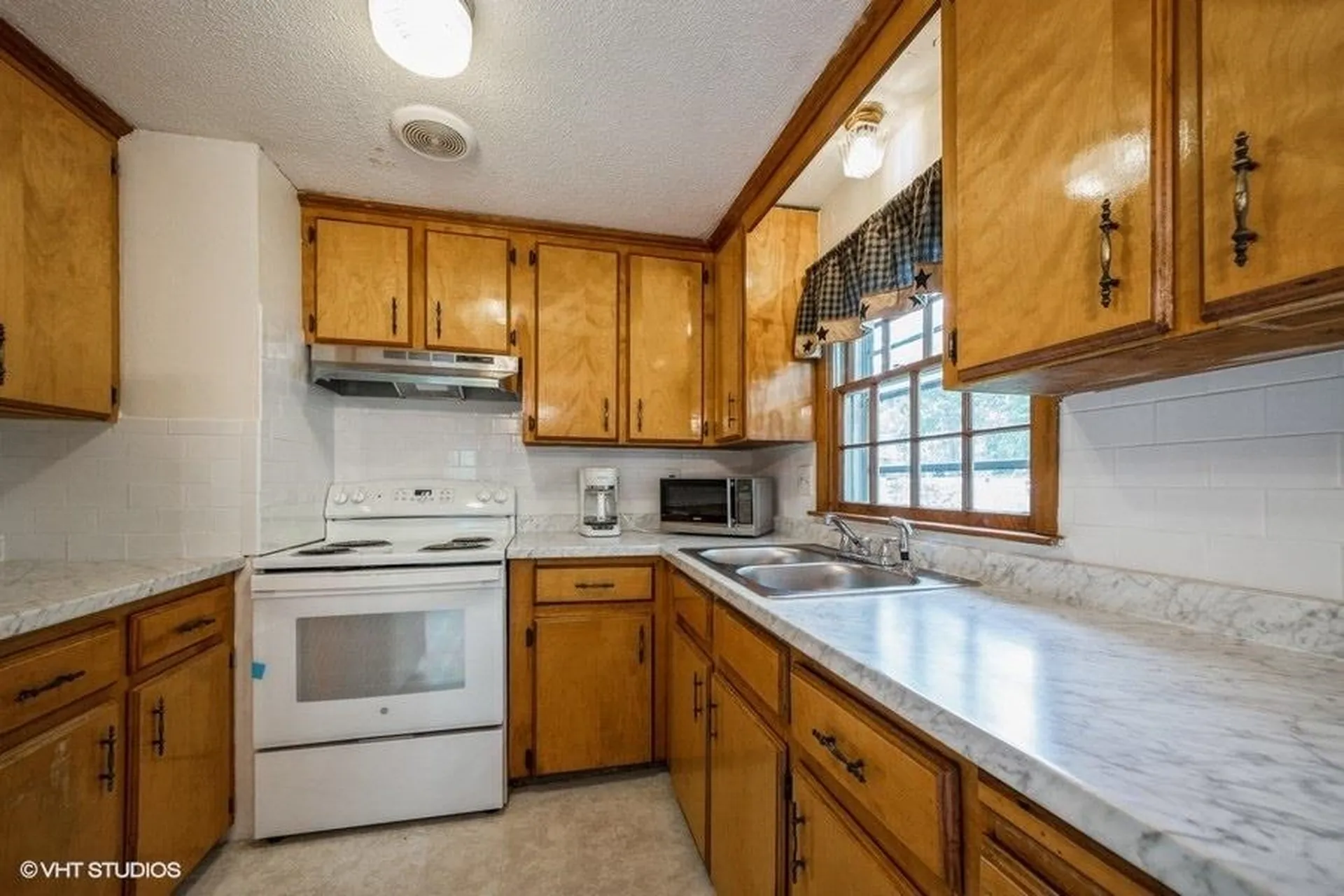 5 Calef Highway Lee NH 03861