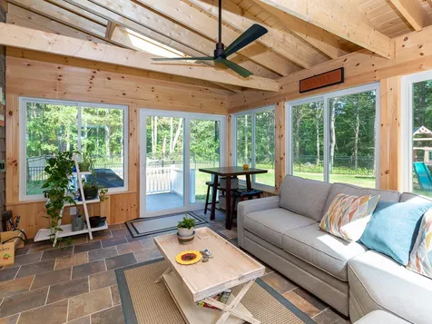 21 Surrey Lane Durham NH 03824