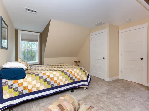 21 Surrey Lane Durham NH 03824