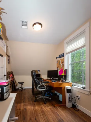 21 Surrey Lane Durham NH 03824