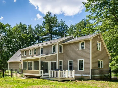 21 Surrey Lane Durham NH 03824