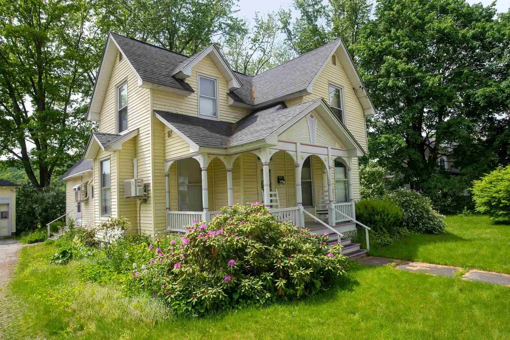 41 Randall Street Waterbury VT 05676