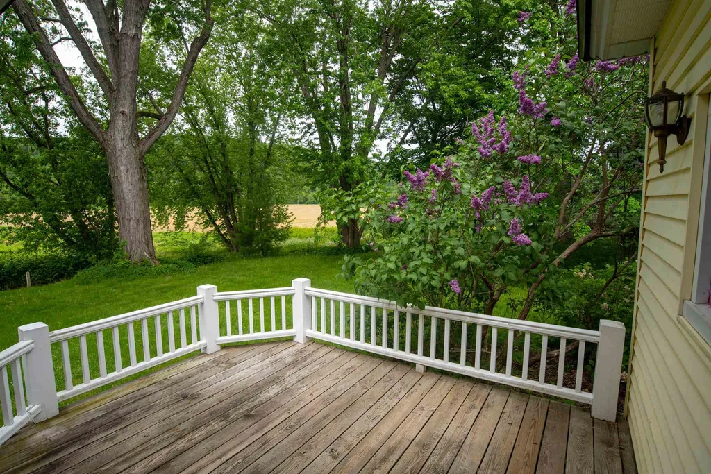 41 Randall Street Waterbury VT 05676
