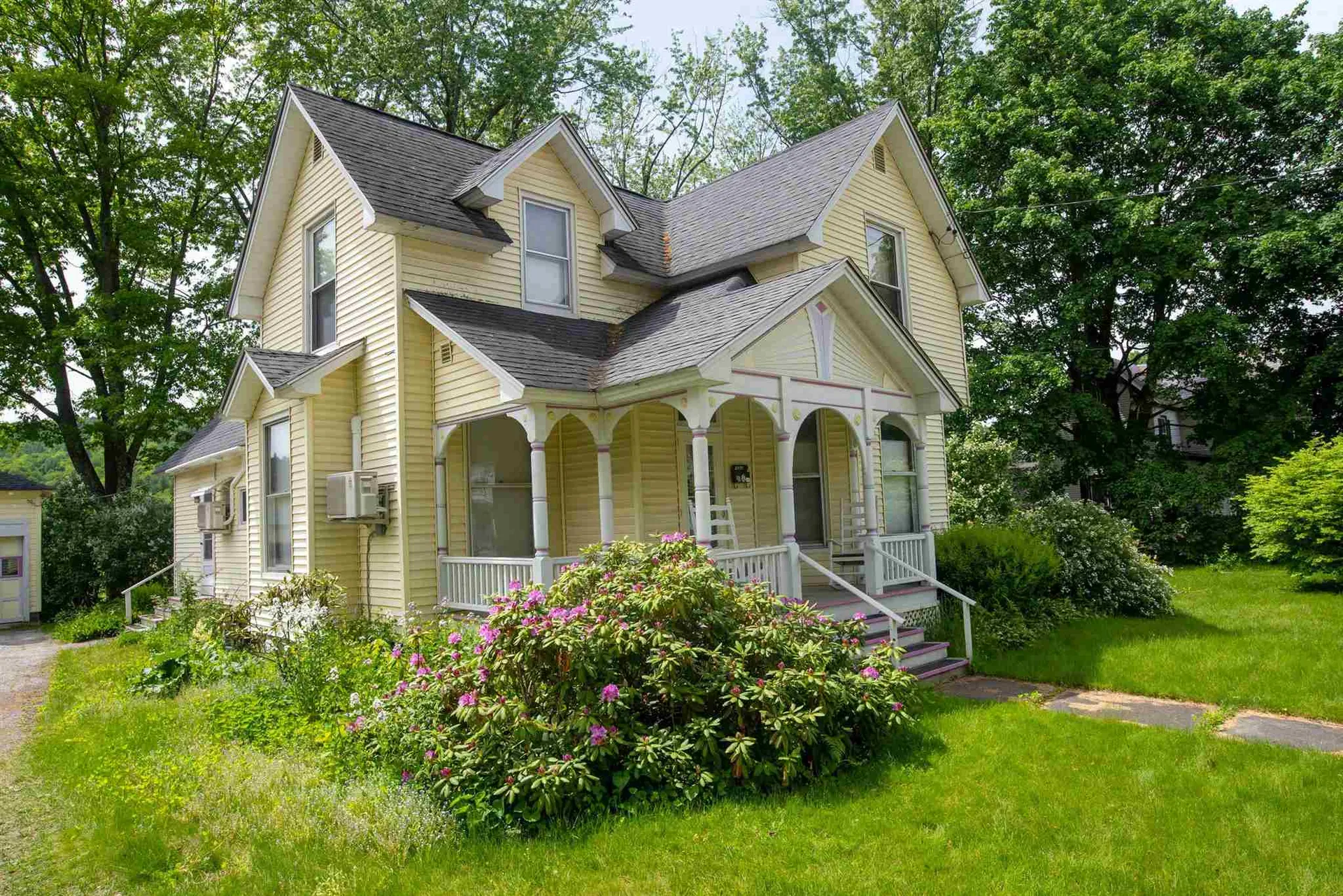 41 Randall Street Waterbury VT 05676
