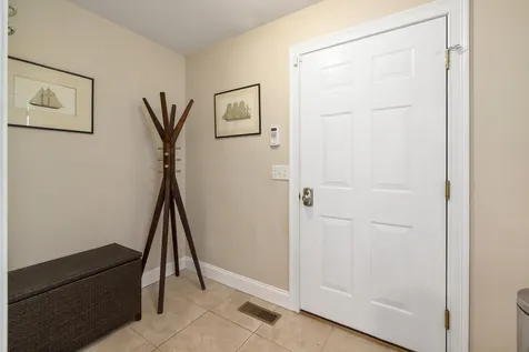 11 Tasker Lane Madbury NH 03823