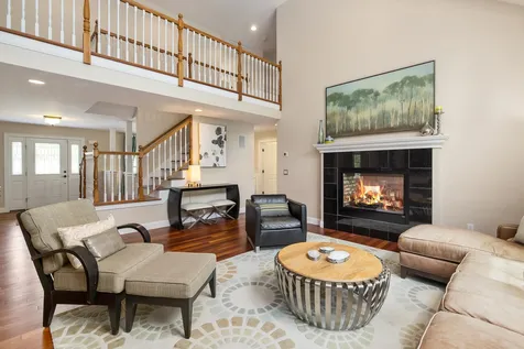 11 Tasker Lane Madbury NH 03823