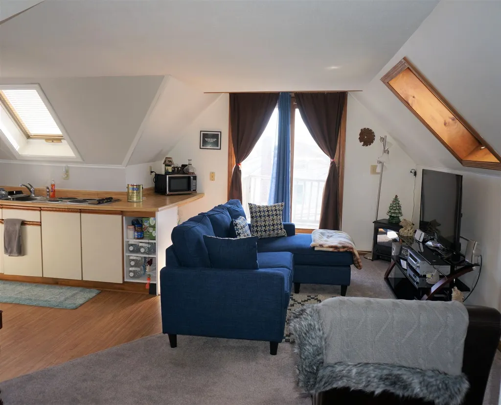 25-27 Mckean Street Nashua NH 03060