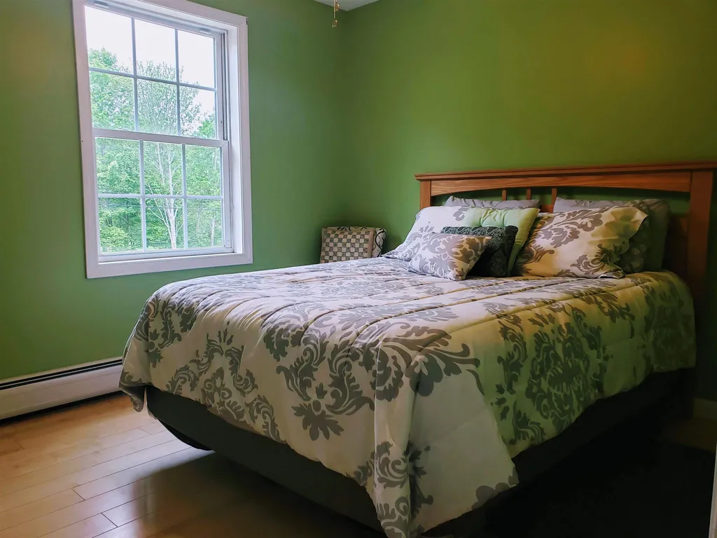 1604 Battle Street Webster NH 03303