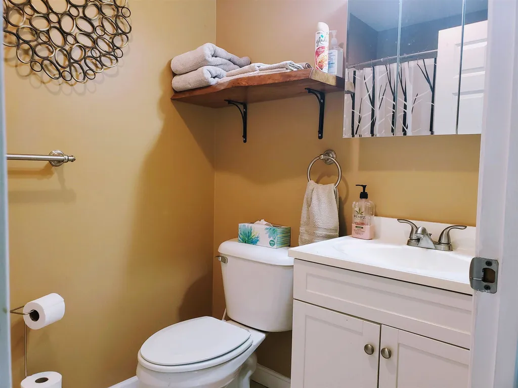 1604 Battle Street Webster NH 03303