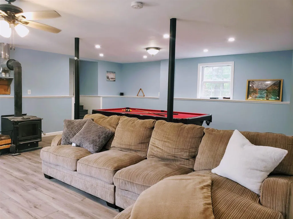 1604 Battle Street Webster NH 03303