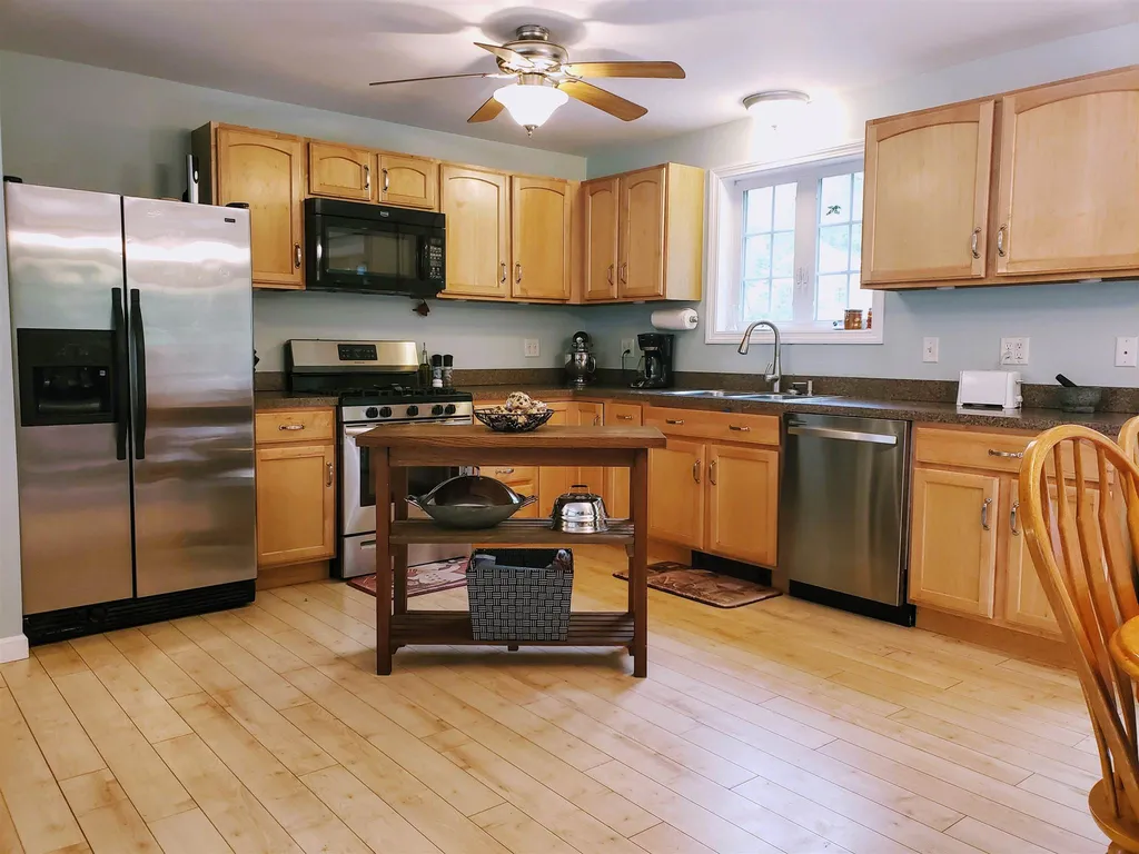 1604 Battle Street Webster NH 03303