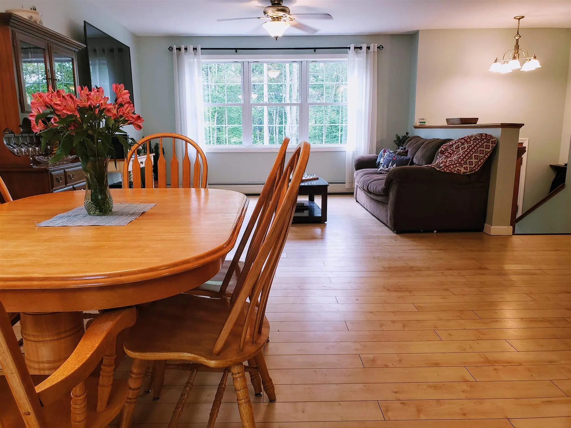 1604 Battle Street Webster NH 03303