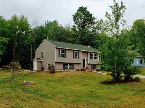 1604 Battle Street Webster NH 03303