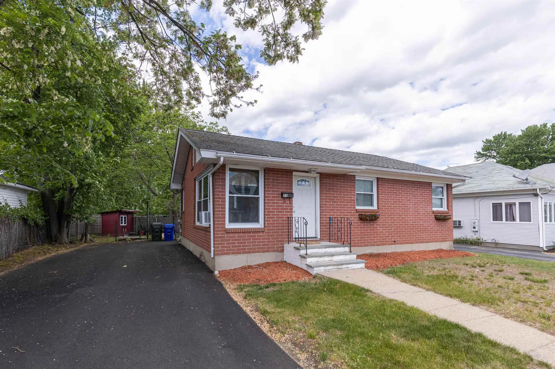 22 Norris Street Manchester NH 03103