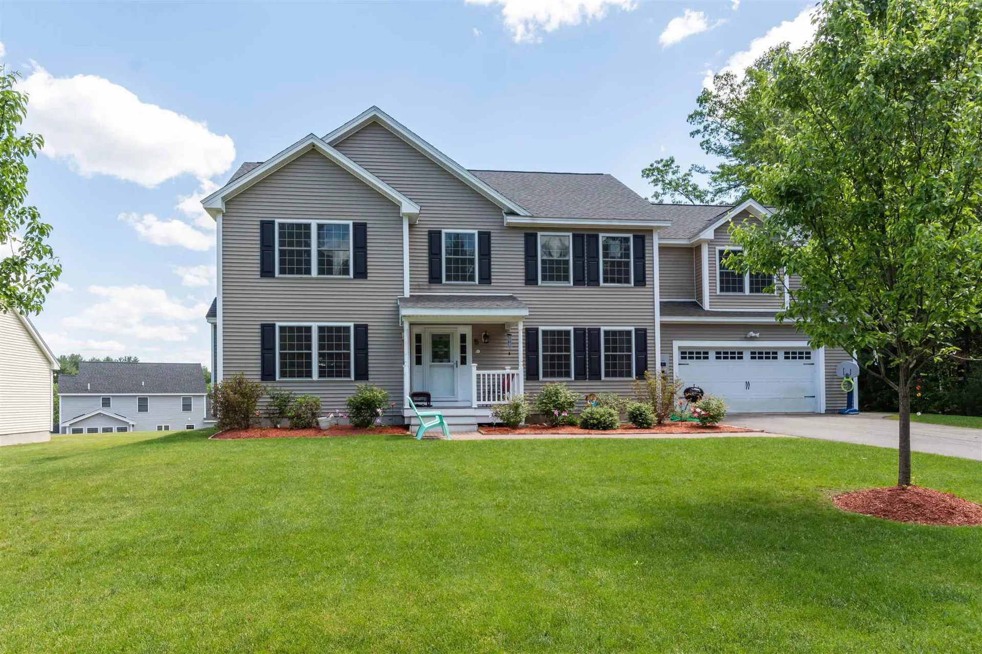 10 Medallion Court Nashua NH 03062