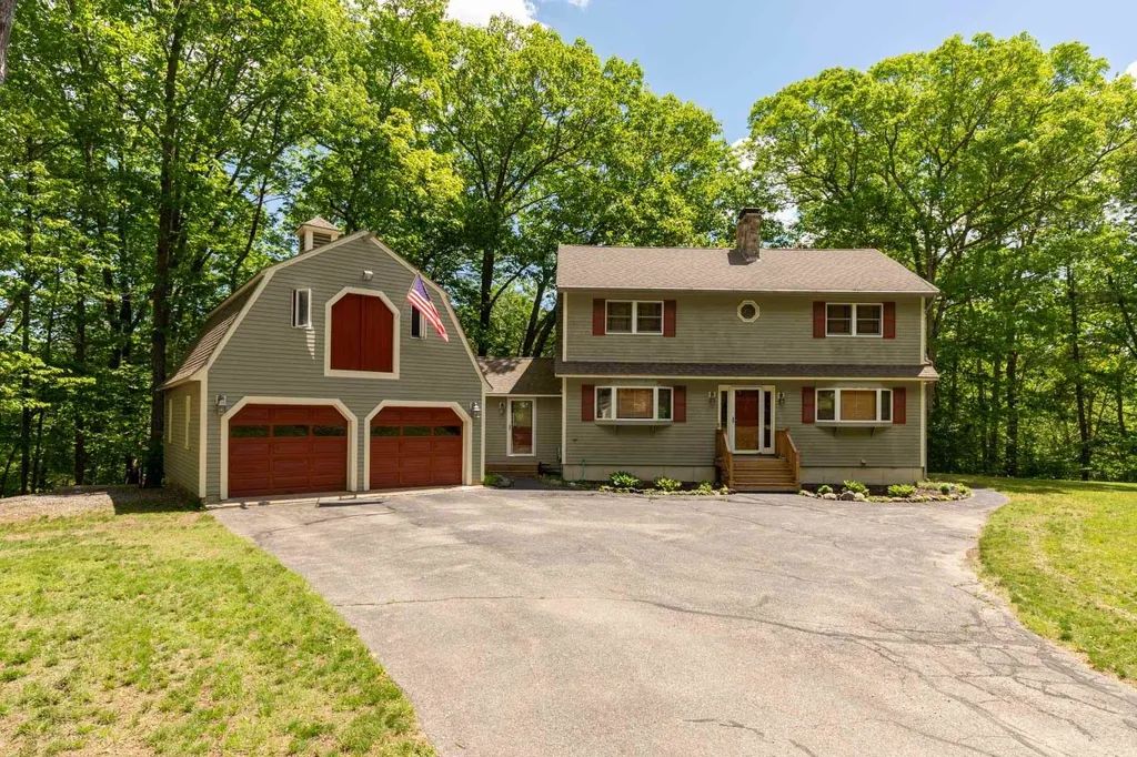 77 Brooks Road Barrington NH 03825