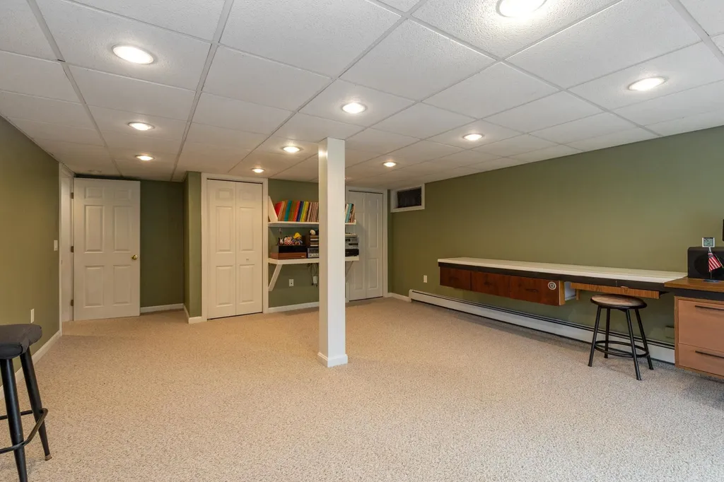 77 Brooks Road Barrington NH 03825